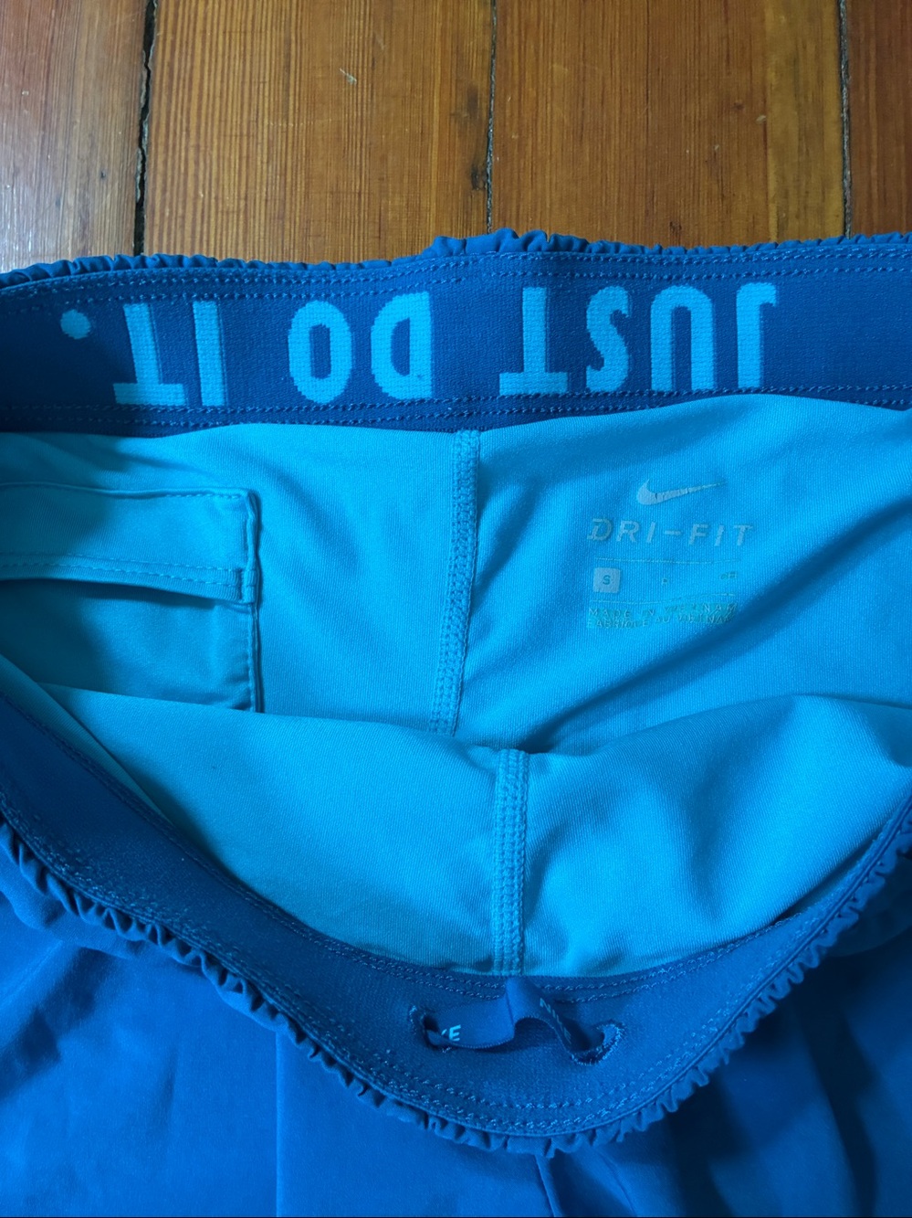 Nike shorts women’s size S dri-fit *sale* 2/$20 pants/shorts! - Picture 3 of 7